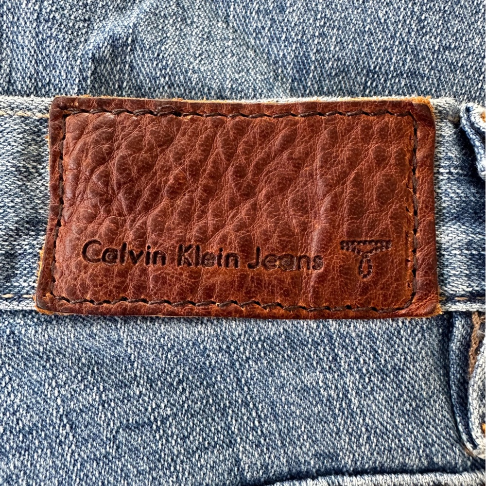 CALVIN KLIEN 90s Y2K Light Wash Cropped Capris - Picture 8 of 10